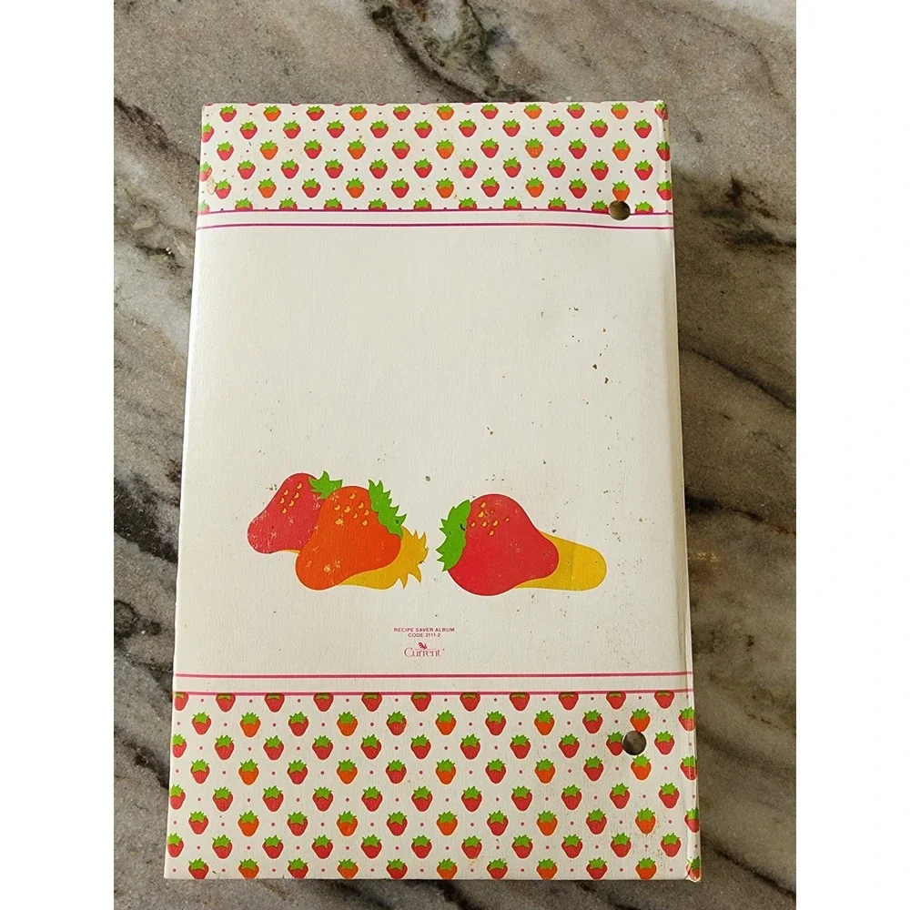 Vintage‎ 1985 Current Strawberry Recipe Saver Album with Recipes!!